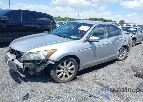 2008 Honda Accord 2.4 Lx z USA, uszkodzony, nr VIN 1HGCP26378A120407